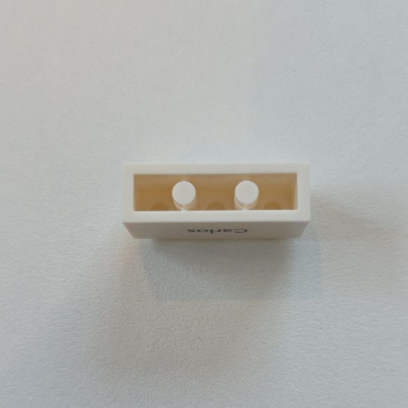 Custom White LEGO Brick - Carlos - Mall Of America - Picture 4 of 4